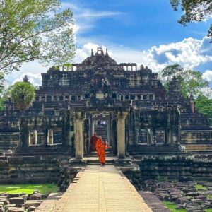 Siem Reap itinerary 3 days featuring Angkor Wat temples and local attractions